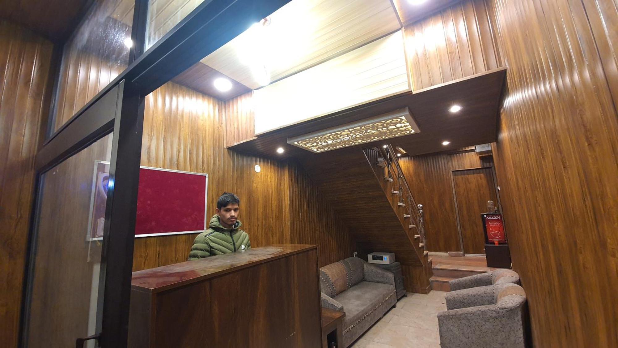 Hotel Townhouse Rishikesh Exterior photo